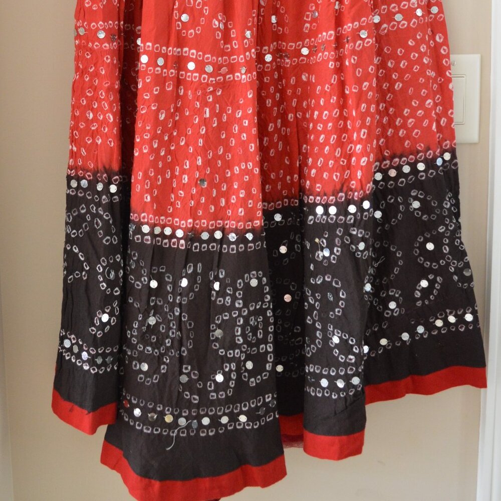 *** LOVELY BANDHINI PRINT COTTON SKIRT WITH SEQUINS + FREE GIFT ****